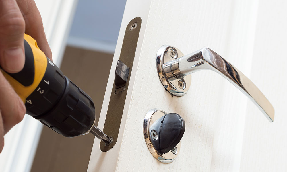 Fixing Home Lock in Kent, WA